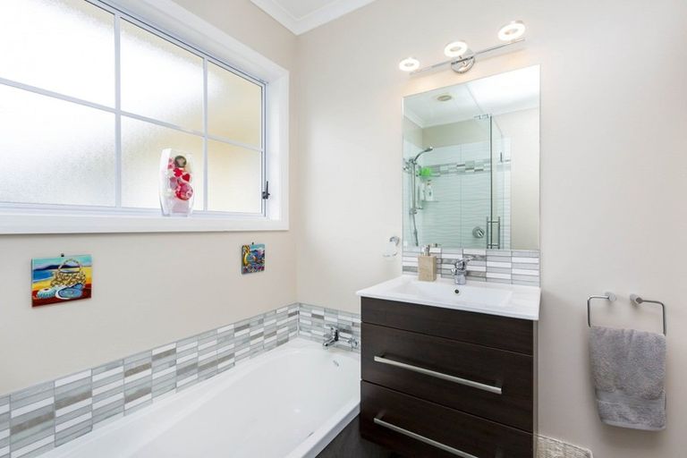 Photo of property in 7 Te Puni Grove, Elderslea, Upper Hutt, 5018