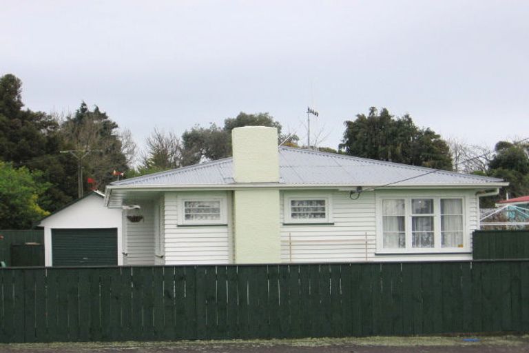 Photo of property in 61b Mako Mako Road, Levin, 5510