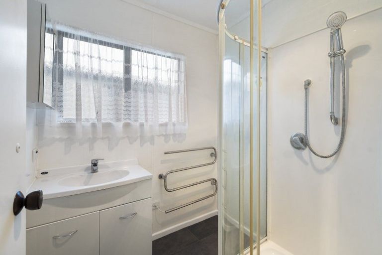 Photo of property in 21 Railway Road, Bunnythorpe, Palmerston North, 4478
