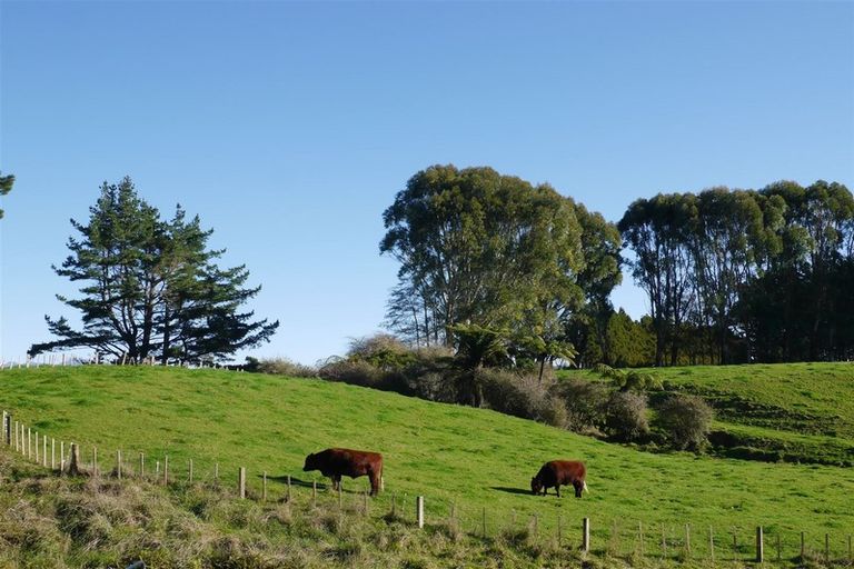 Photo of property in 24 Kelly Road, Lepperton, New Plymouth, 4373