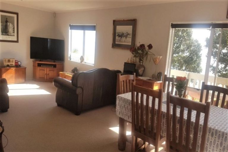 Photo of property in 394 Thames Coast Road, Thornton Bay, Thames, 3575
