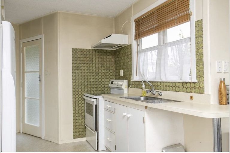 Photo of property in 50 Fergusson Street, Solway, Masterton, 5810