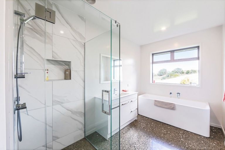 Photo of property in 334 Pukapuka Road, Pohuehue, Warkworth, 0983