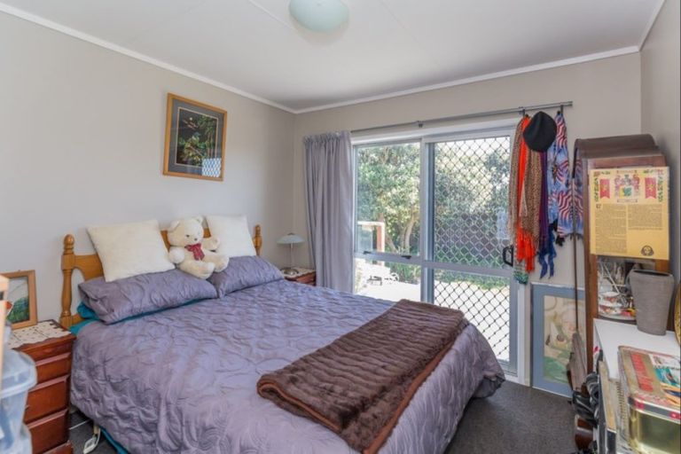 Photo of property in 44 Te Kiri Street, Himatangi Beach, Foxton, 4891