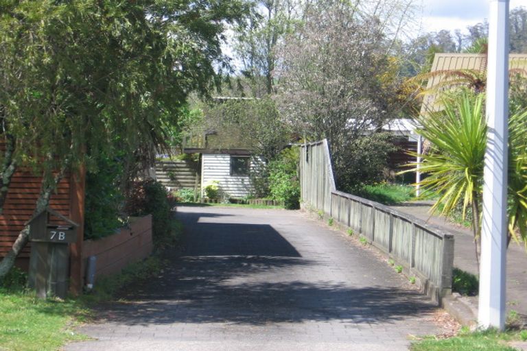 Photo of property in 7b Moana Terrace, Lynmore, Rotorua, 3010