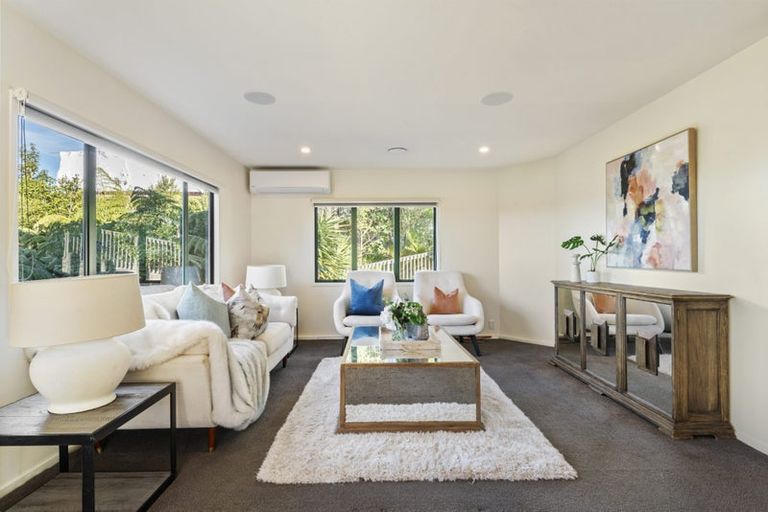 Photo of property in 2/60 Arran Road, Browns Bay, Auckland, 0630