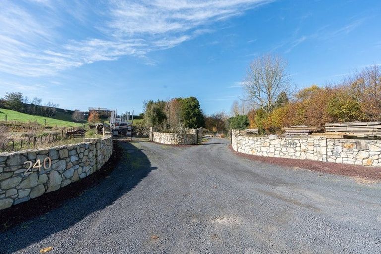 Photo of property in 240 Te Pahu Road, Te Pahu, 3285