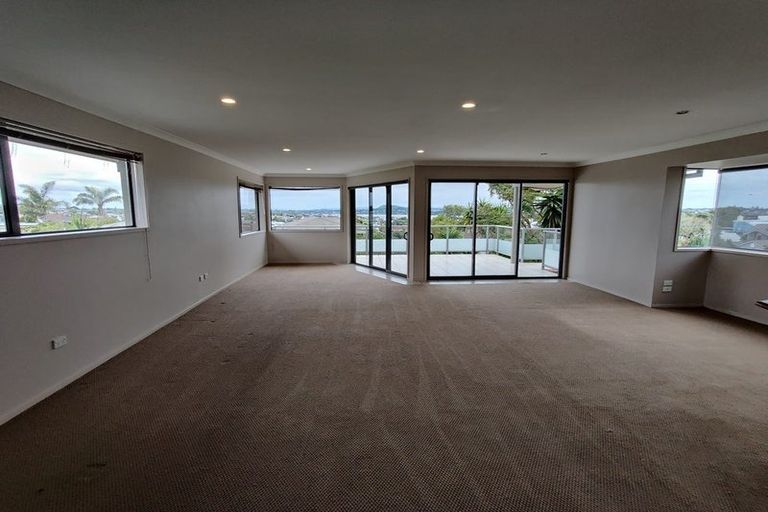 Photo of property in 41 Sorrel Crescent, Bucklands Beach, Auckland, 2012