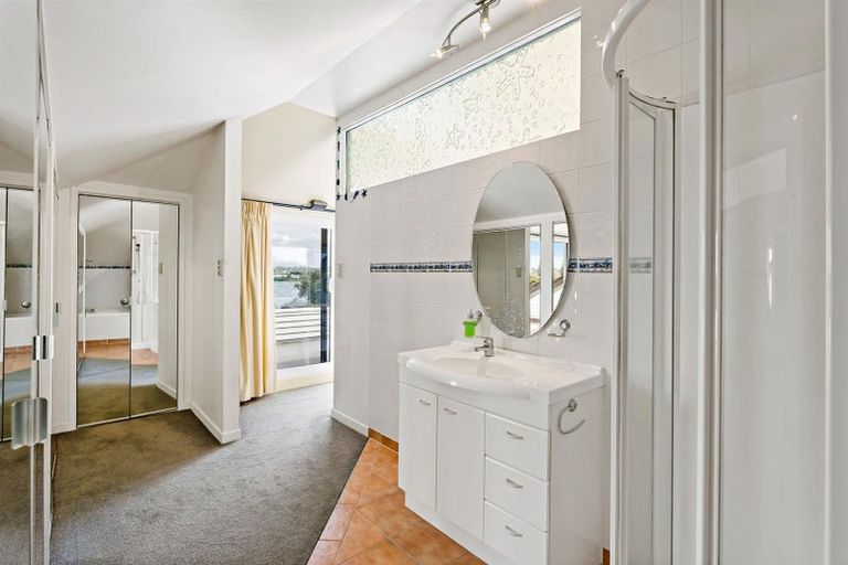 Photo of property in 204 Hurstmere Road, Takapuna, Auckland, 0622