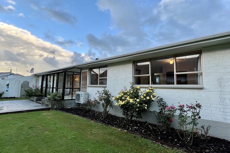 Photo of property in 33 Kildare Drive, Waikiwi, Invercargill, 9810
