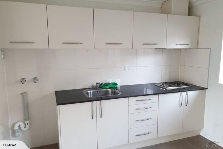 Photo of property in 10 Bushpark Place, Flat Bush, Auckland, 2016