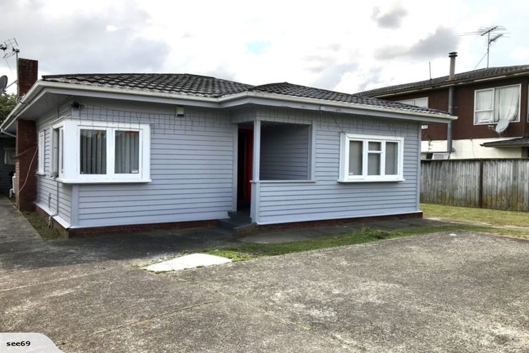 Photo of property in 324 Mount Albert Road, Mount Roskill, Auckland, 1041
