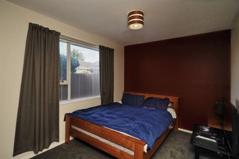 Photo of property in 2/109 Main North Road, Papanui, Christchurch, 8052