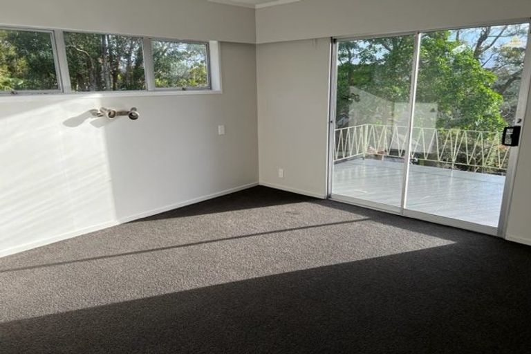 Photo of property in 3/53 Onewa Road, Northcote, Auckland, 0627