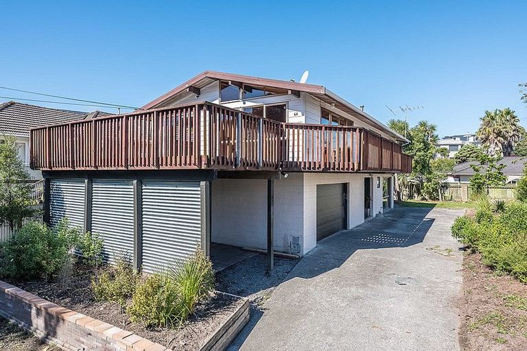 Photo of property in 64 Manly Street, Paraparaumu Beach, Paraparaumu, 5032