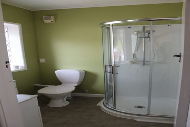 Photo of property in 167 Memorial Avenue, Burnside, Christchurch, 8053