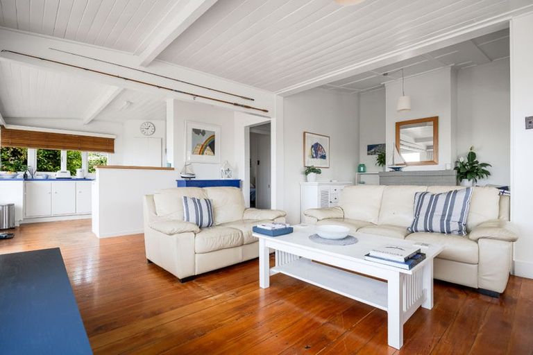 Photo of property in 237 Beach Road, Campbells Bay, Auckland, 0630