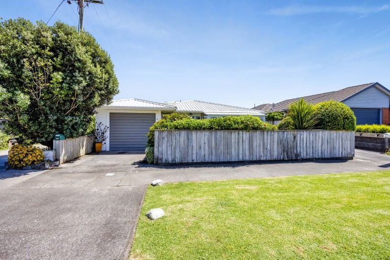 Photo of property in 20 Sackville Street, Fitzroy, New Plymouth, 4312