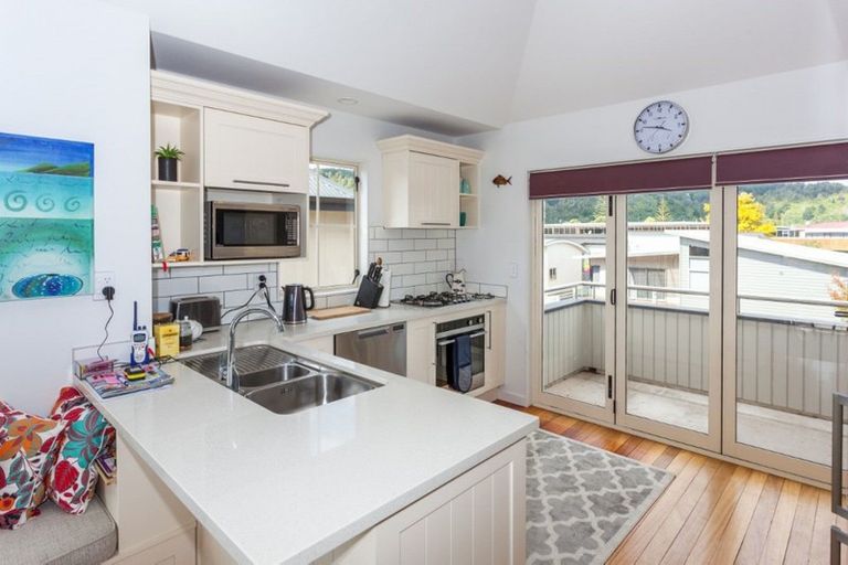 Photo of property in 513c Beach Road, Whangamata, 3620