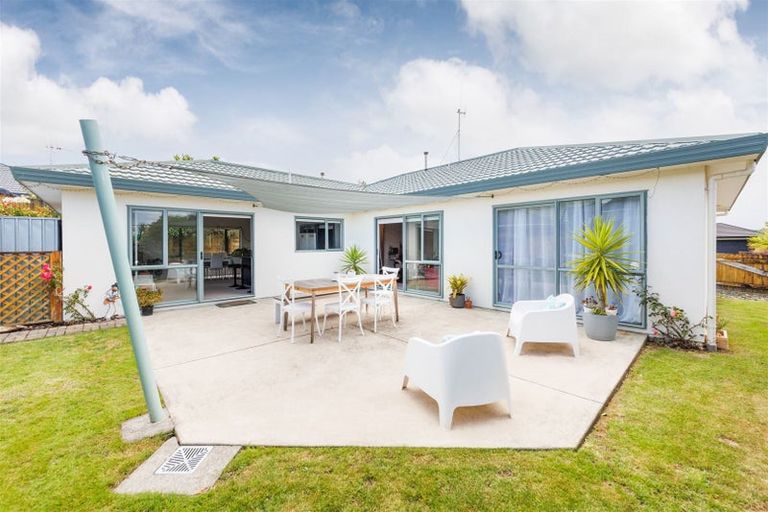 Photo of property in 106 Parnell Heights, Kelvin Grove, Palmerston North, 4414