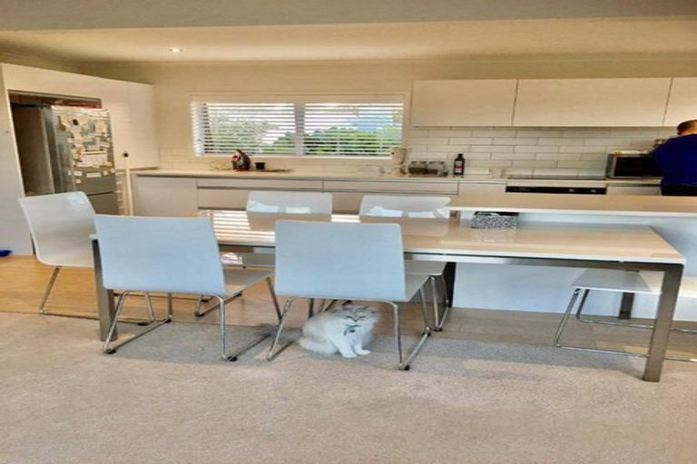 Photo of property in 1/70 Beresford Street, Bayswater, Auckland, 0622