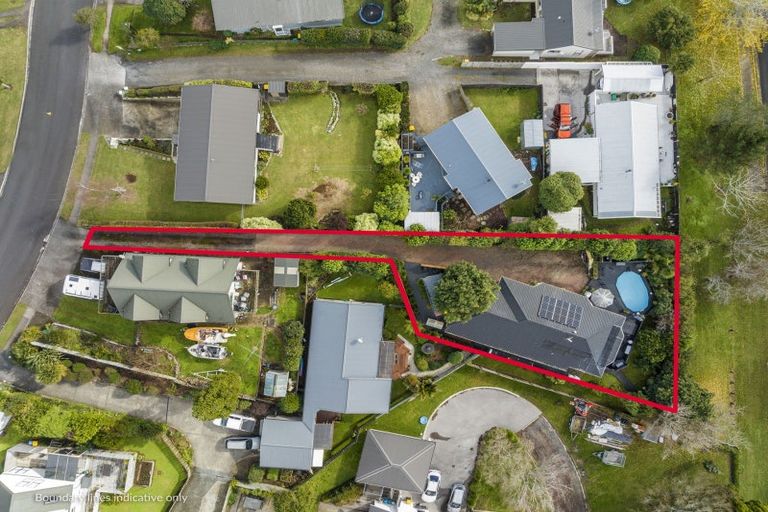 Photo of property in 114 Tirohanga Drive, Whangamata, 3620