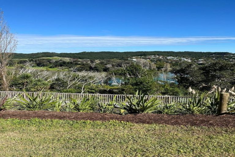 Photo of property in 37 Riverhaven Drive, Wade Heads, Whangaparaoa, 0932
