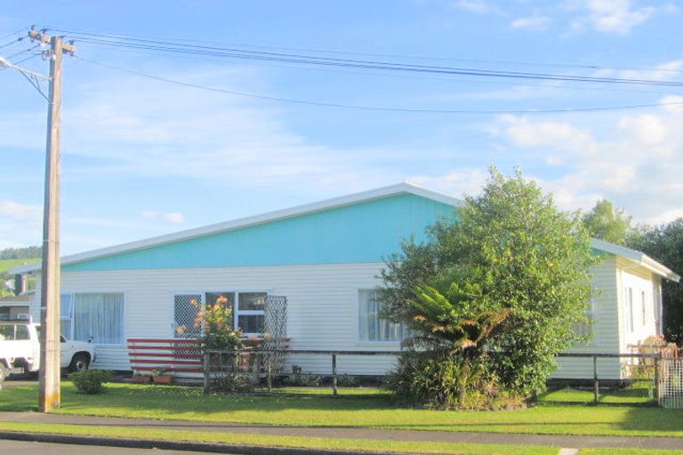 Photo of property in 8 Cross Street, Taumarunui, 3920