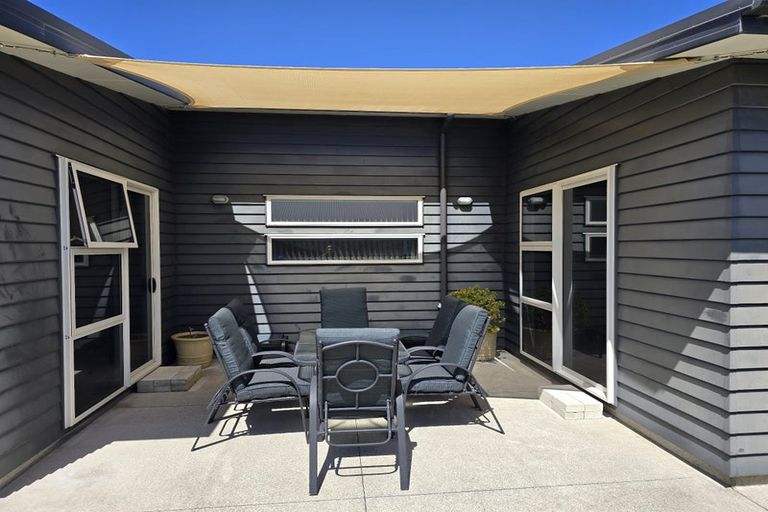 Photo of property in 4 Spinifex Street, Papamoa Beach, Papamoa, 3118