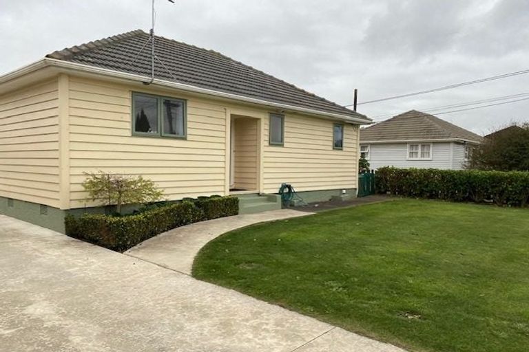 Photo of property in 9 Easton Street, Foxton, 4814