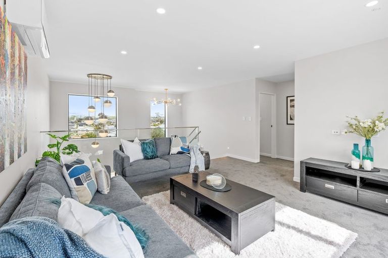 Photo of property in 17a Alexandra Street, Riverhead, 0820