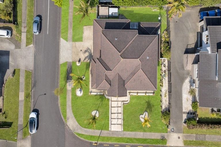 Photo of property in 26 Chateau Rise, Flat Bush, Auckland, 2016