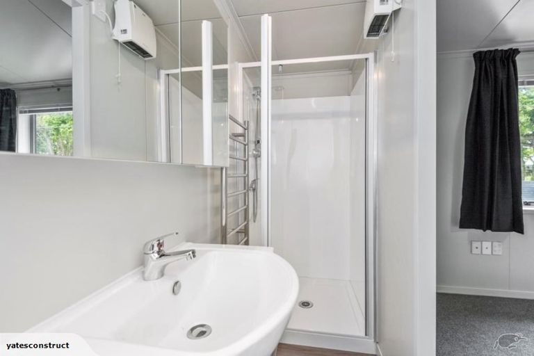 Photo of property in 652b Barbadoes Street, Edgeware, Christchurch, 8013