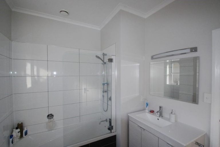 Photo of property in 69 Waiwhetu Road, Waterloo, Lower Hutt, 5011