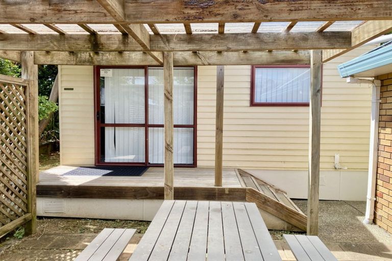 Photo of property in 299 Hobsonville Road, Hobsonville, Auckland, 0618