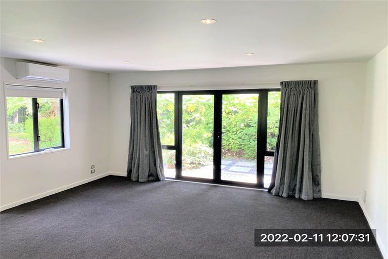 Photo of property in 82 Springfield Road, St Albans, Christchurch, 8014
