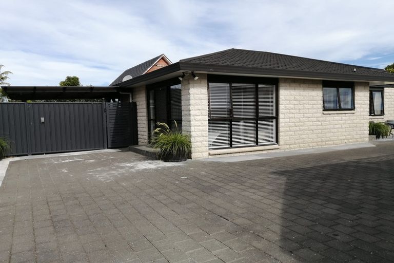 Photo of property in 53c Church Road, Taradale, Napier, 4112