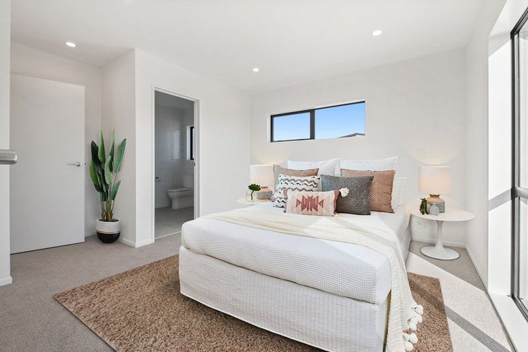 Photo of property in 3 Rautahi Street, Flat Bush, Auckland, 2019