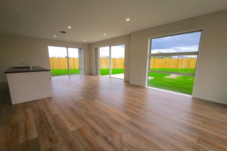 Photo of property in 17 Kapia Drive, Takanini, 2112