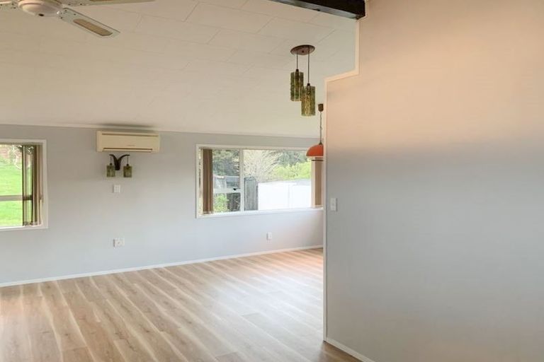 Photo of property in 3 Bush Point Road, Cable Bay, 0420