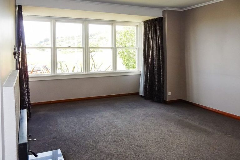 Photo of property in 12 Harlech Street, Oamaru North, Oamaru, 9400