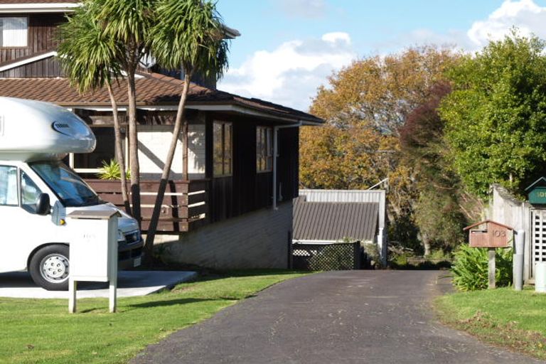 Photo of property in 103 Pah Road, Cockle Bay, Auckland, 2014