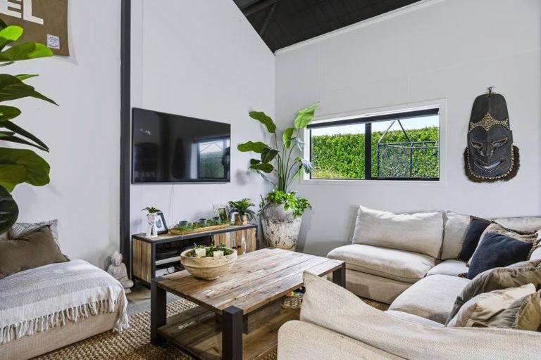 Photo of property in 83 Settlement Road, Puni, Pukekohe, 2678