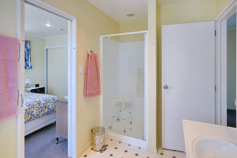 Photo of property in 20 School Road, Woodend, 7610