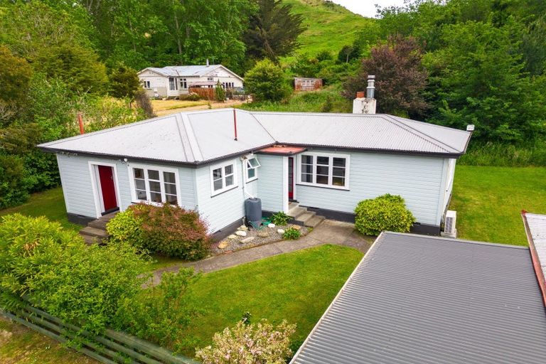 Photo of property in 14 Blackhill Road, Tinui, 5894