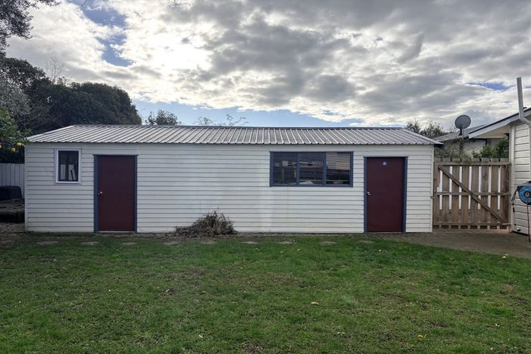 Photo of property in 24 Lyndhurst Street, Takaro, Palmerston North, 4412