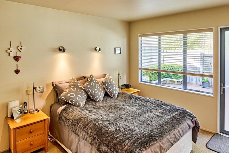 Photo of property in 1 Manuka Avenue, Woburn, Lower Hutt, 5010