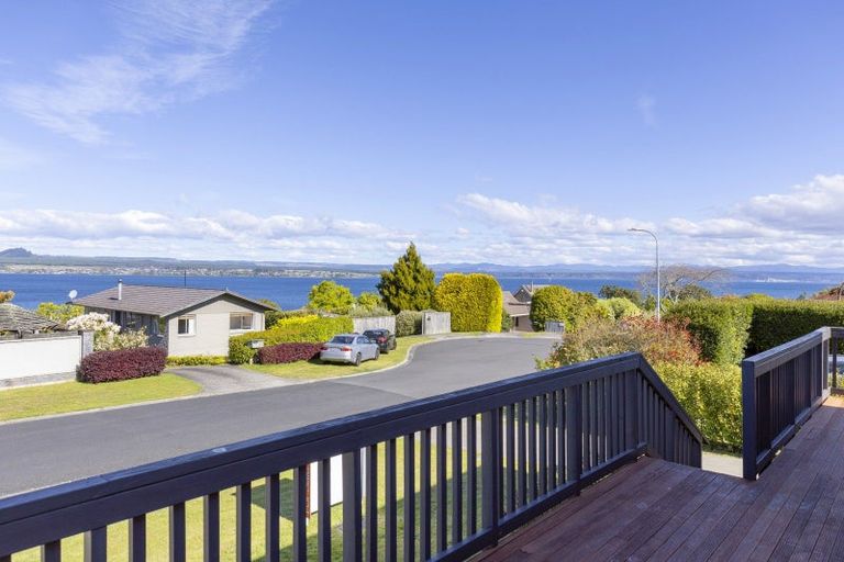Photo of property in 2/12 Isobel Street, Acacia Bay, Taupo, 3330