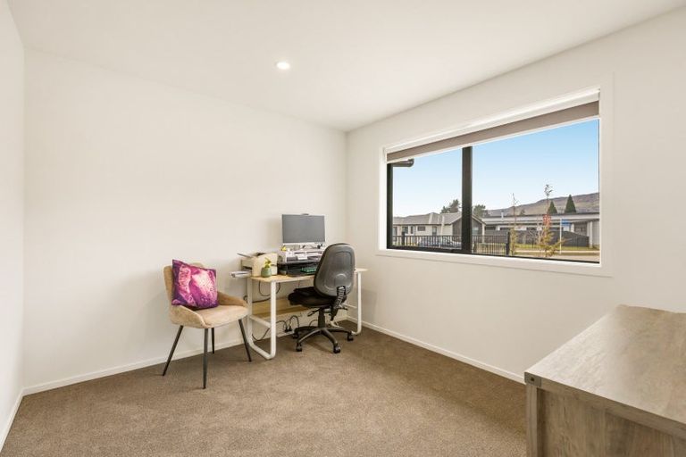 Photo of property in 69 Wallis Drive, Cromwell, 9310