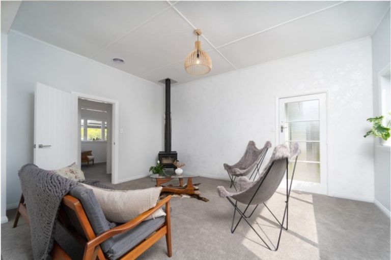 Photo of property in 19 Humphries Street, Greytown, 5712